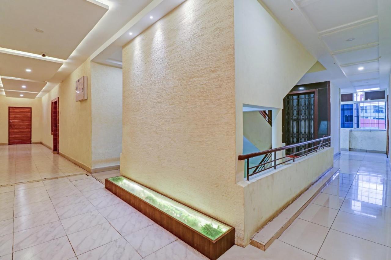 Hotel O Aditya Grand Inn Guntūr Esterno foto